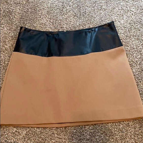 Express skirt - Picture 1 of 3
